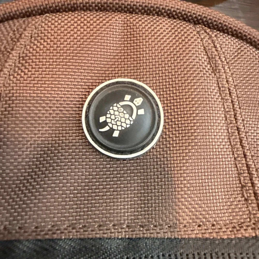 Pacsafe brown metrosafe